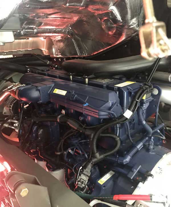 斯太尔牵引车