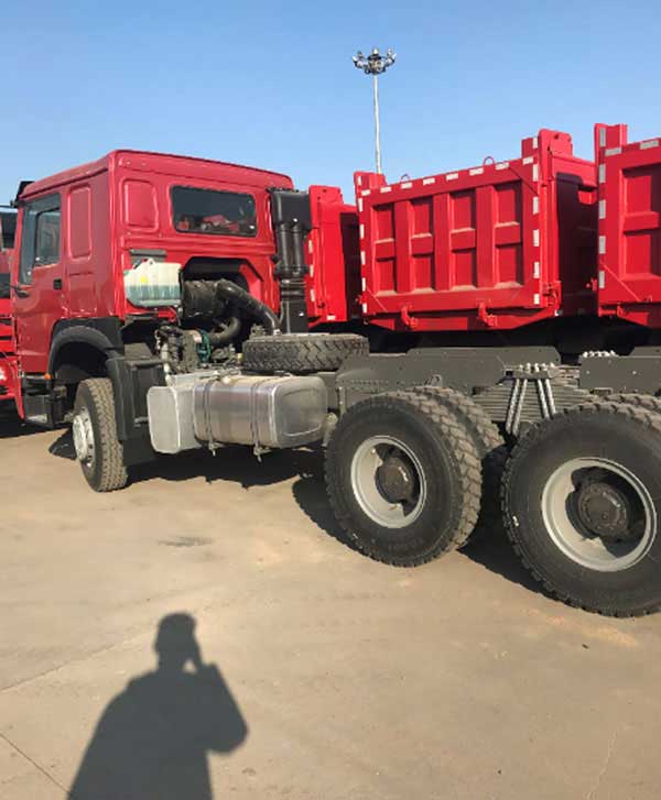 豪沃自卸车