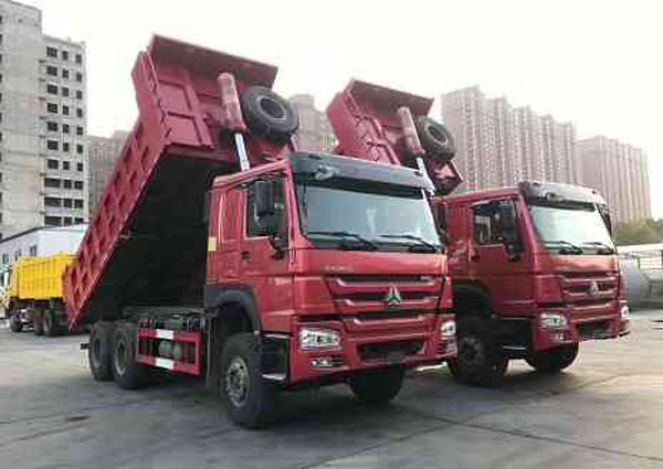 豪沃自卸车