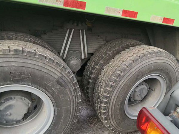 豪沃自卸车